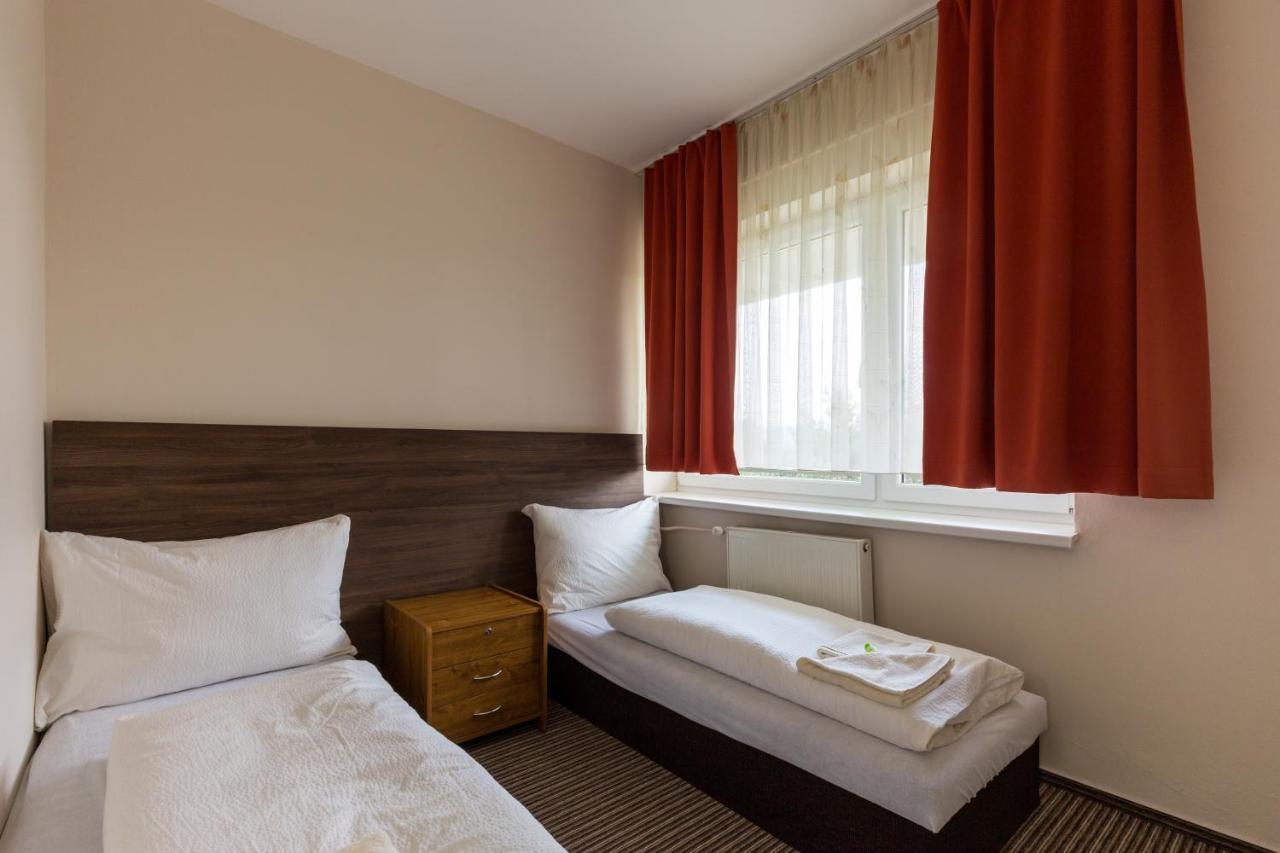 Bed & Breakfast Hotel Perla Nové Mesto nad Váhom 外观 照片